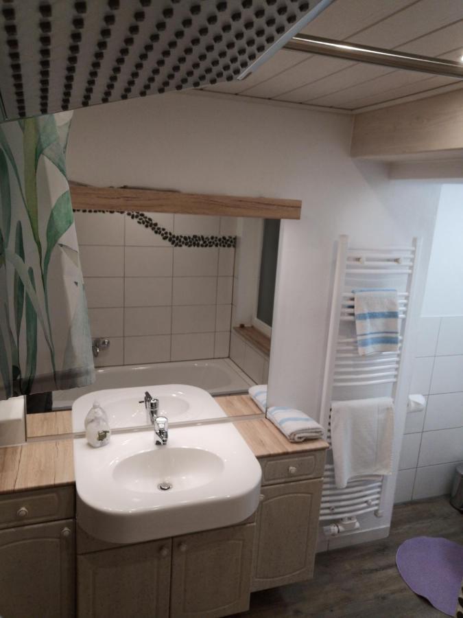Apartment Auszeit Mit Kueche Viel Ruhe Und Natur Untrasried Esterno foto