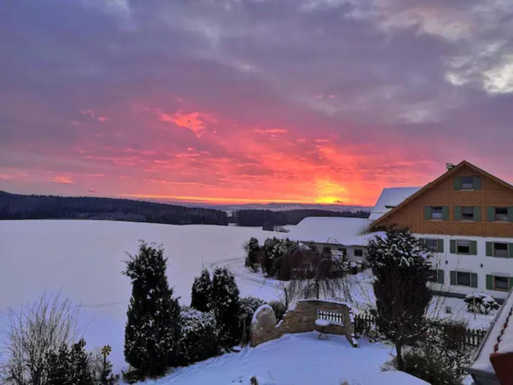 Apartment Auszeit Mit Kueche Viel Ruhe Und Natur Untrasried Esterno foto