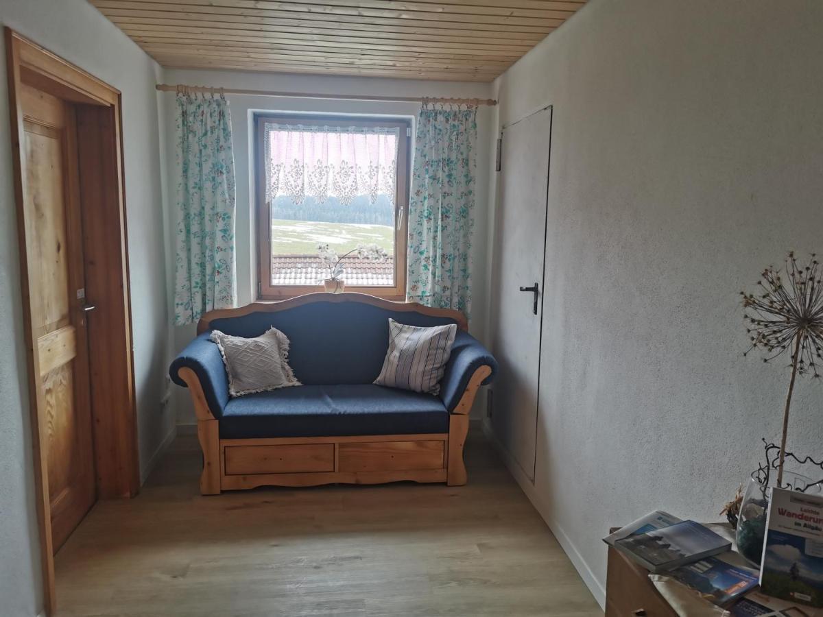 Apartment Auszeit Mit Kueche Viel Ruhe Und Natur Untrasried Esterno foto
